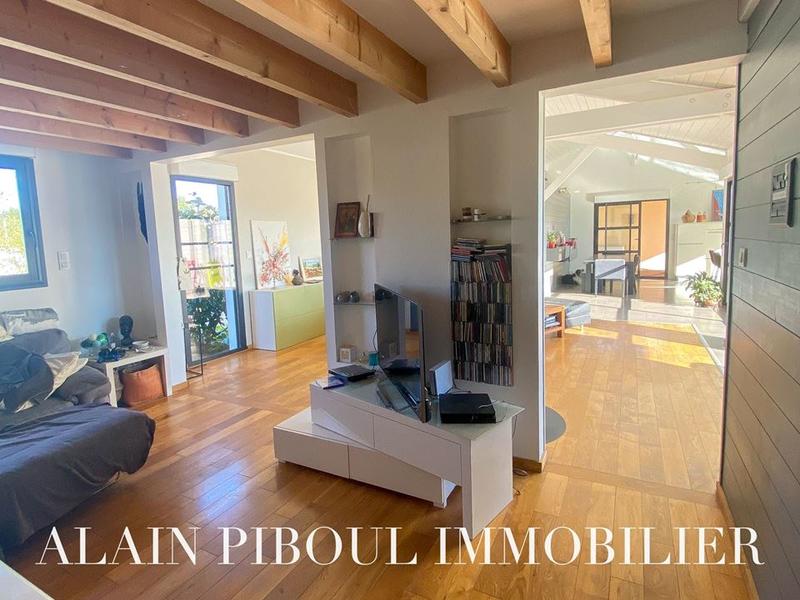 Maison - 180 m² - 6 pièces