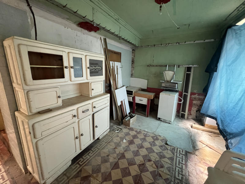 Maison - 300 m² - 7 pièces