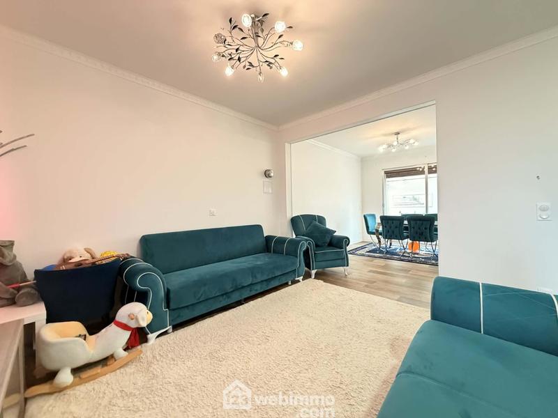 Maison - 96 m² - 5 pièces