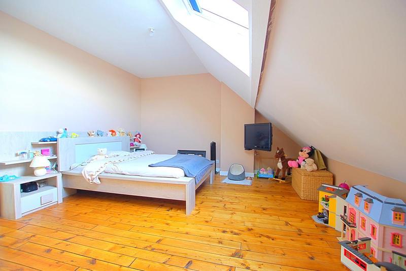 Maison - 180 m² - 6 pièces