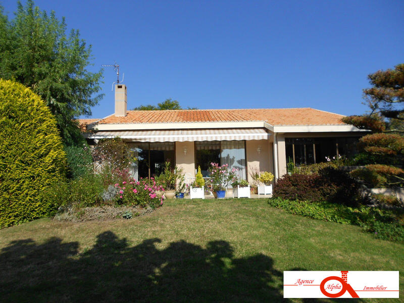 Maison - 180 m² - 6 pièces