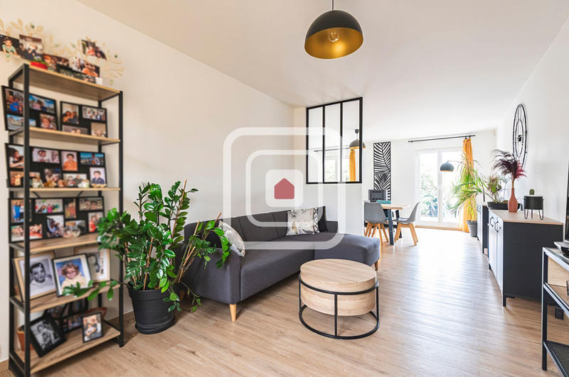 Maison - 124 m² - 6 pièces