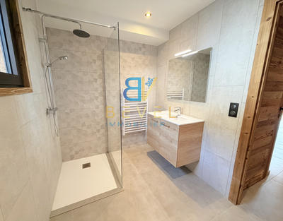 Appartement - 88 m² - 4 pièces