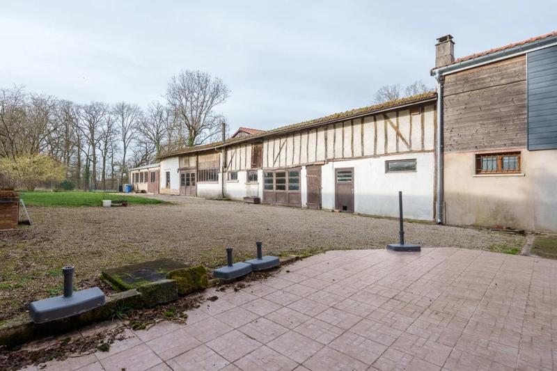 Maison - 274 m² - 7 pièces
