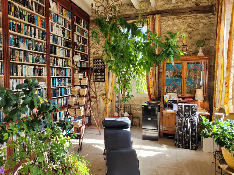 Maison - 474 m² - 16 pièces