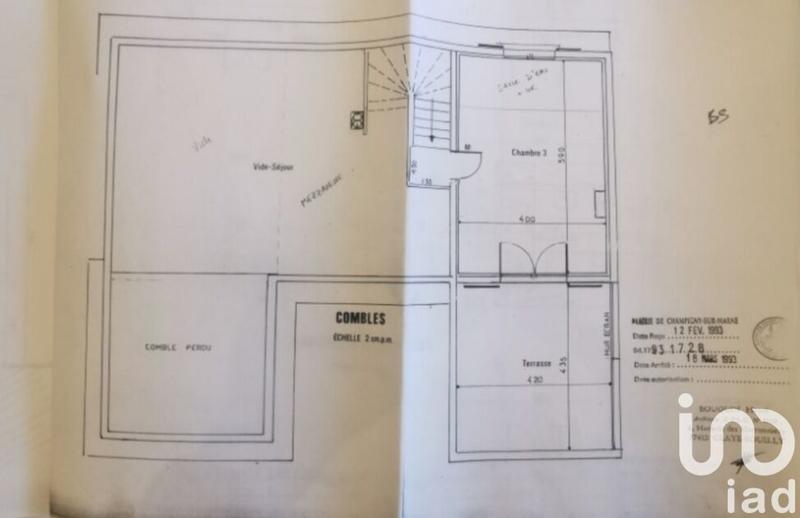 Maison - 230 m² - 5 pièces