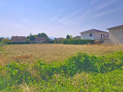 Terrain constructible - 599 m²