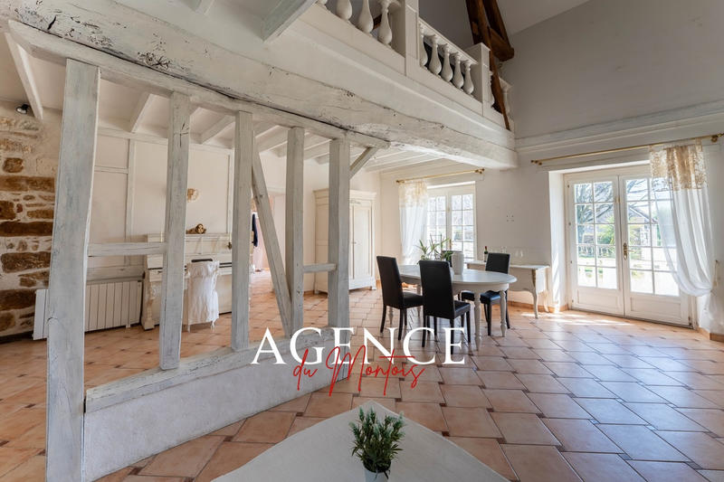 Maison - 189 m² - 5 pièces