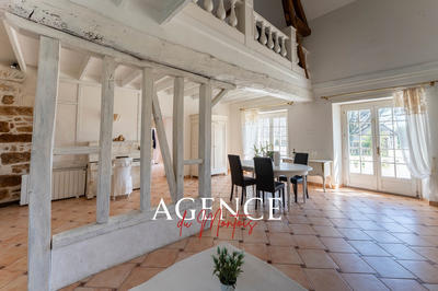 Maison - 189 m² - 5 pièces