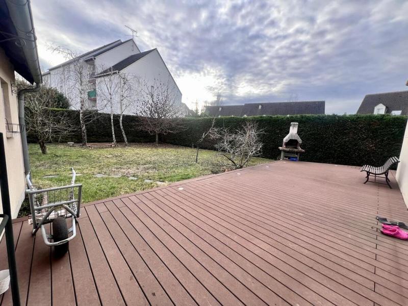 Maison - 144 m² - 5 pièces