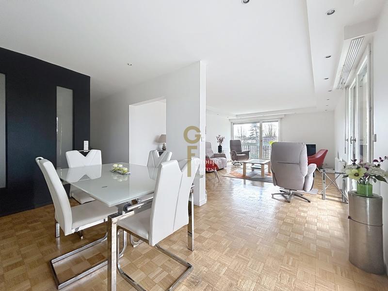 Appartement - 93 m² - 3 pièces