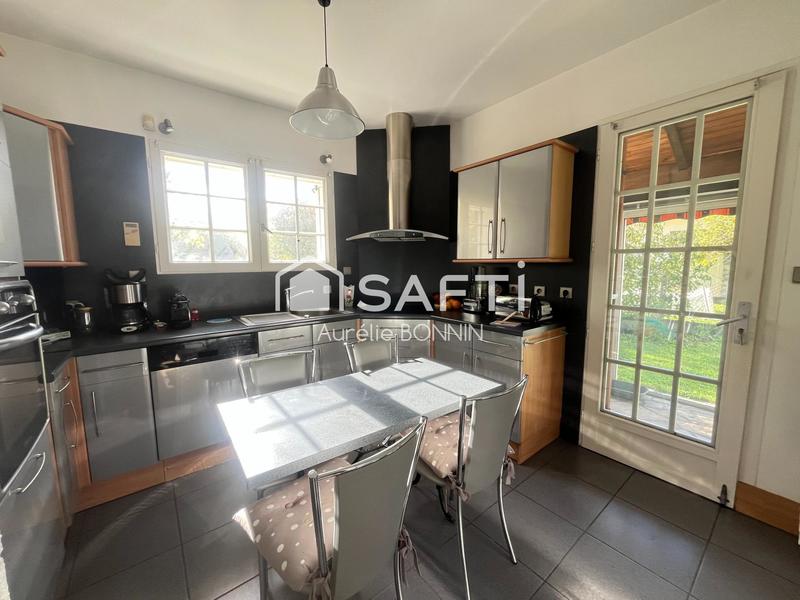 Maison - 125 m² - 7 pièces