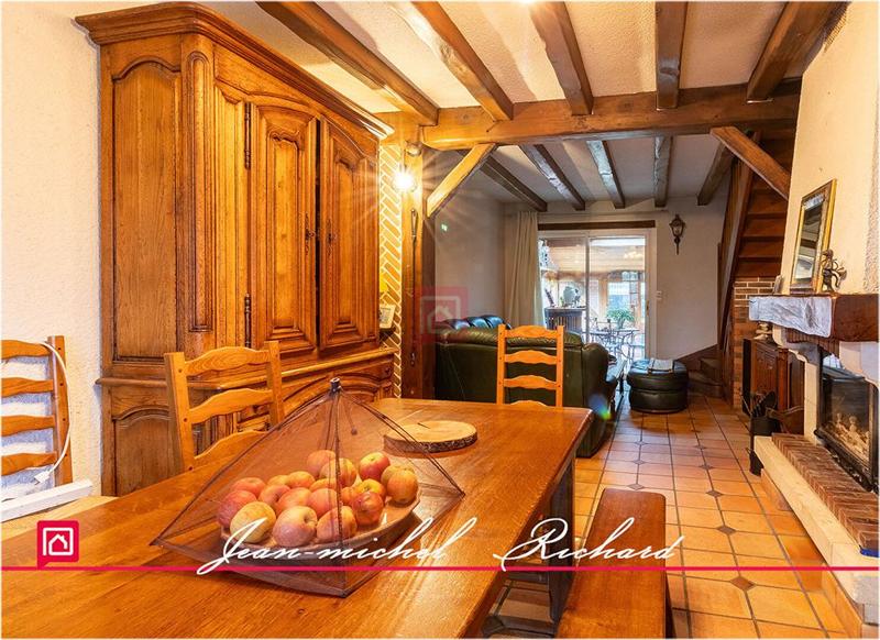 Maison - 210 m² - 6 pièces