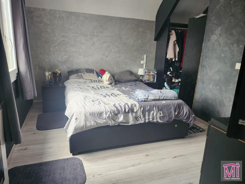 Maison - 94 m² - 5 pièces