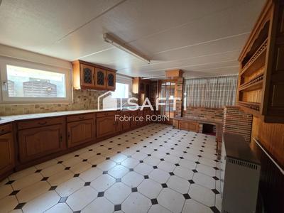 Maison - 136 m² - 5 pièces