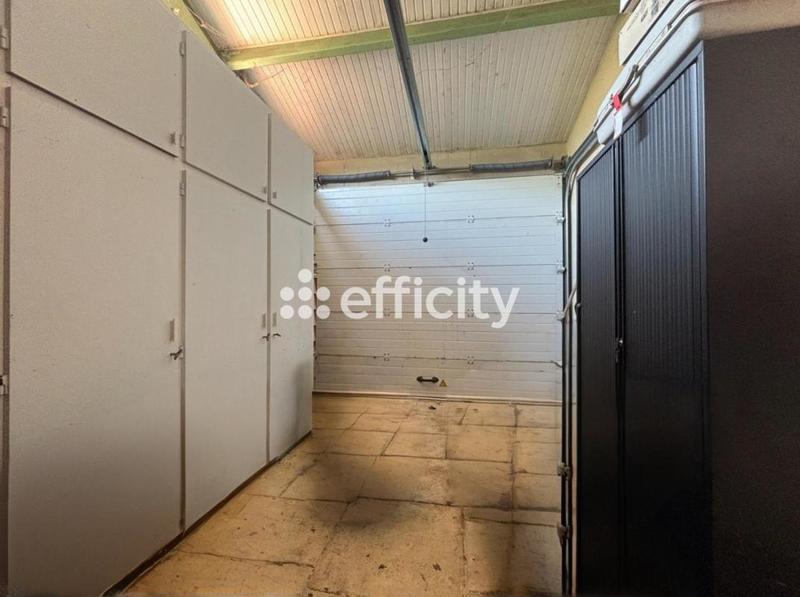 Maison - 220 m² - 6 pièces