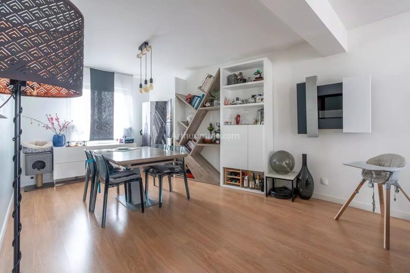 Appartement - 102 m² - 5 pièces