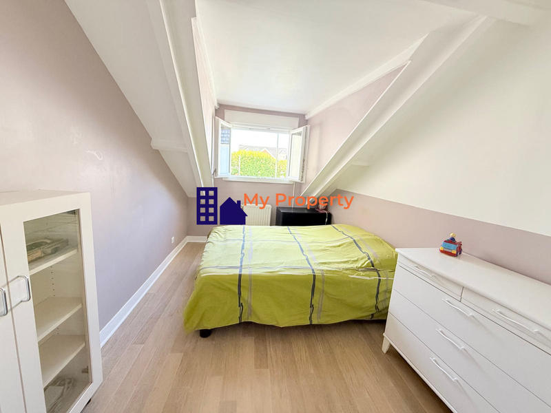 Maison - 98 m² - 6 pièces