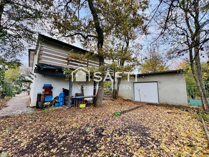 Maison - 93 m² - 4 pièces