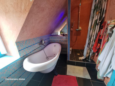 Propriété - 555 m² - 24 pièces