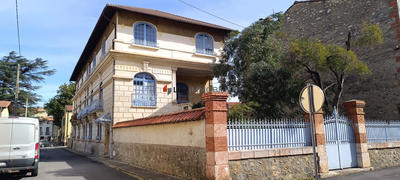 Maison ancienne - 510 m² - 13 pièces