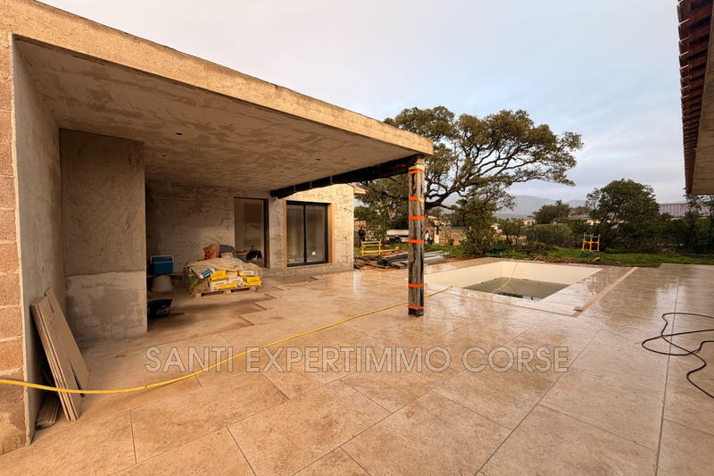 Villa - 160 m² - 4 pièces