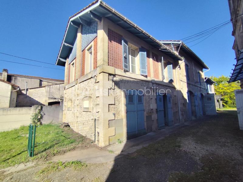 Demeure - 470 m² - 18 pièces