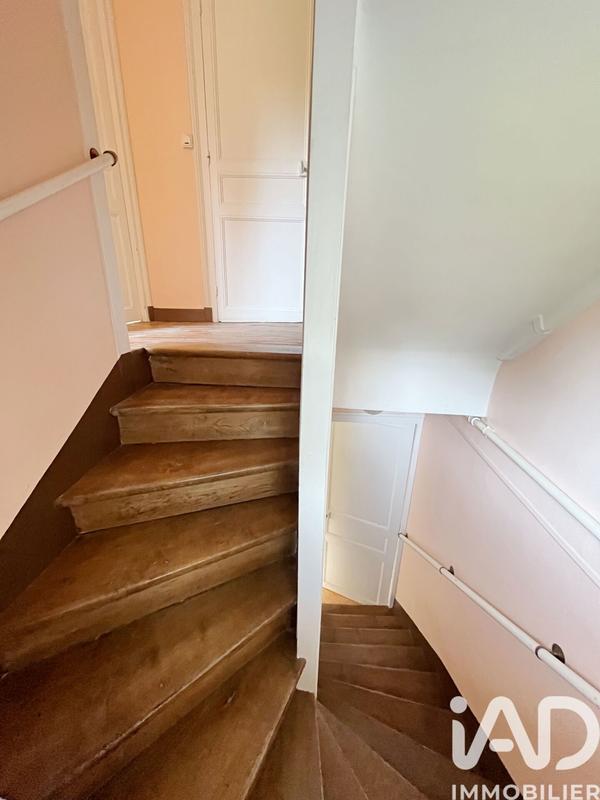 Maison - 153 m² - 8 pièces