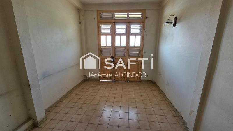 Maison - 100 m² - 6 pièces