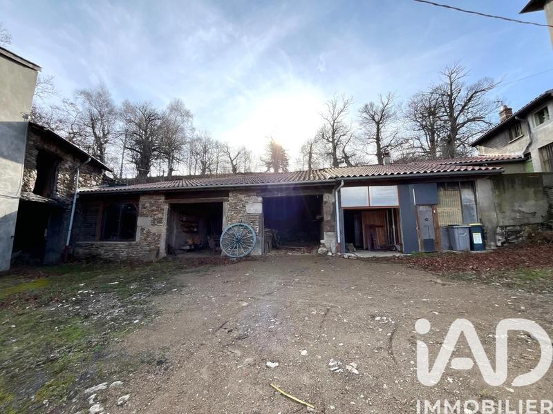 Maison - 470 m² - 12 pièces