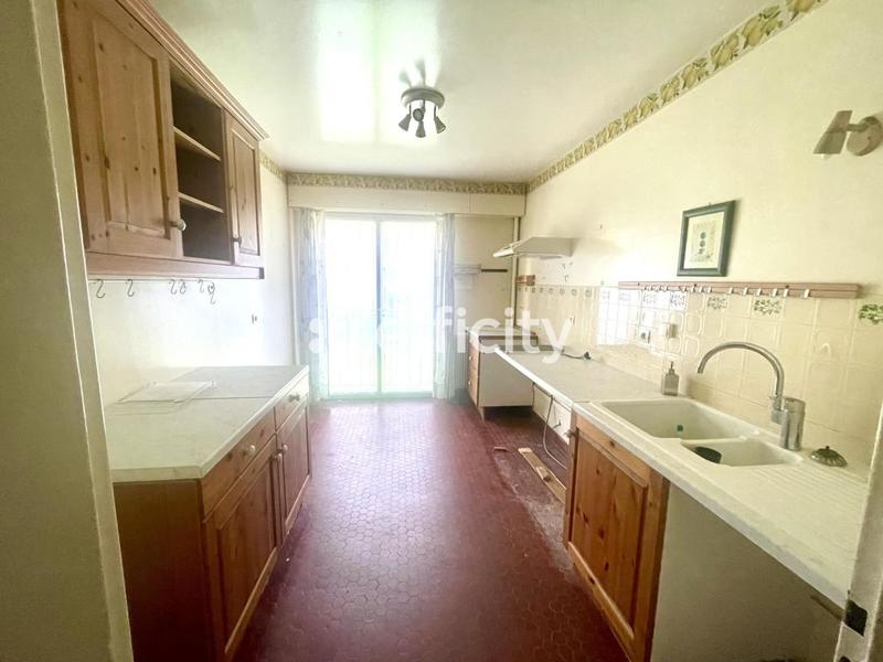 Appartement - 118 m² - 6 pièces