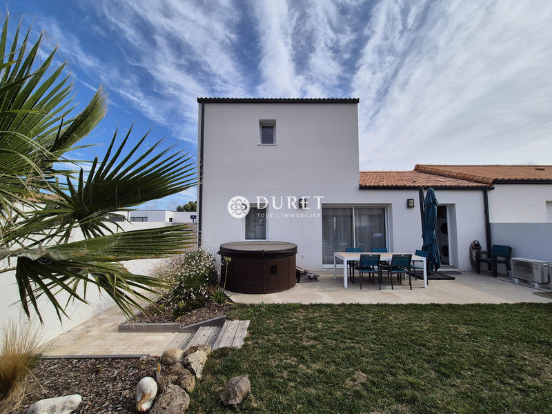 Maison contemporaine - 90 m² - 4 pièces