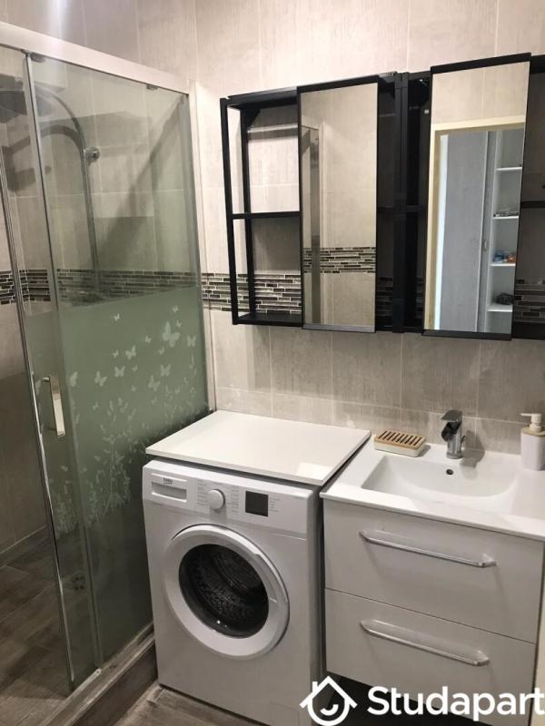 Chambre - 14 m² - 1 pièce