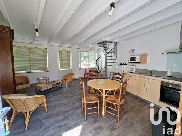 Maison - 320 m² - 11 pièces