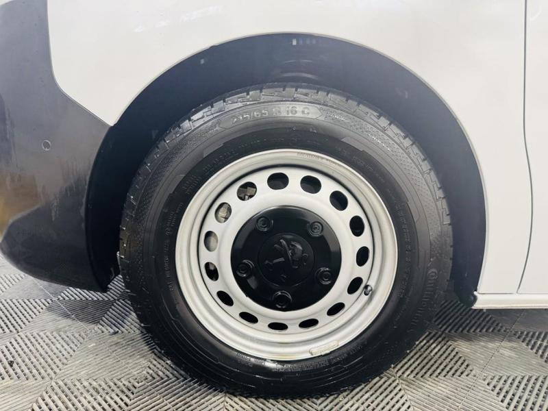 Peugeot Expert III Taille m 2.0 Bhdi 145 s&amp;S Auto Pack Asphalt Connect