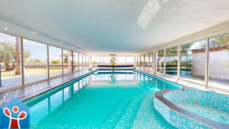 Maison - 230 m² - 5 pièces