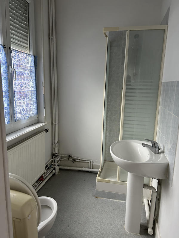 Maison - 235 m² - 10 pièces