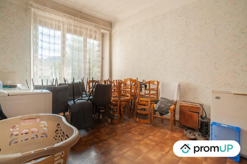 Local commercial - 250 m² - 3 pièces