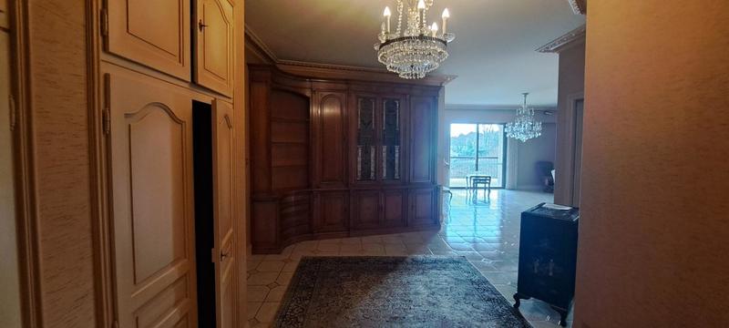 Maison - 290 m² - 7 pièces