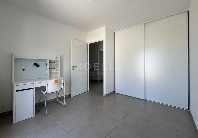 Maison - 92 m² - 4 pièces