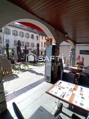 Local commercial - 84 m² - 3 pièces