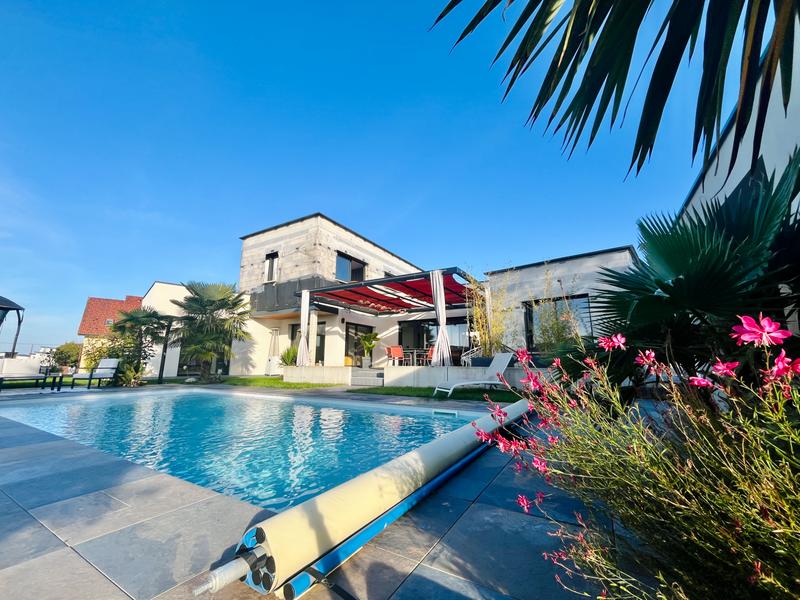 Maison - 179 m² - 6 pièces