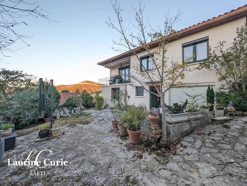 Maison - 133 m² - 5 pièces