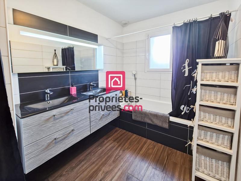 Maison - 107 m² - 5 pièces