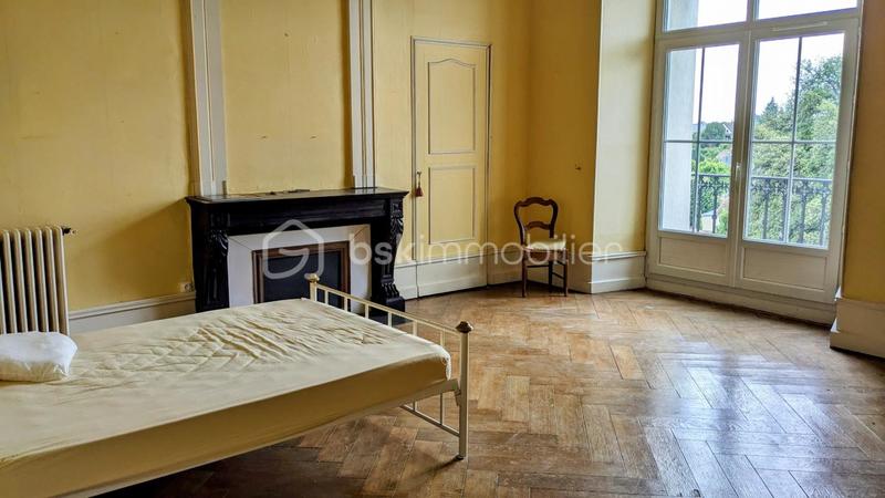 Maison ancienne - 270 m² - 8 pièces