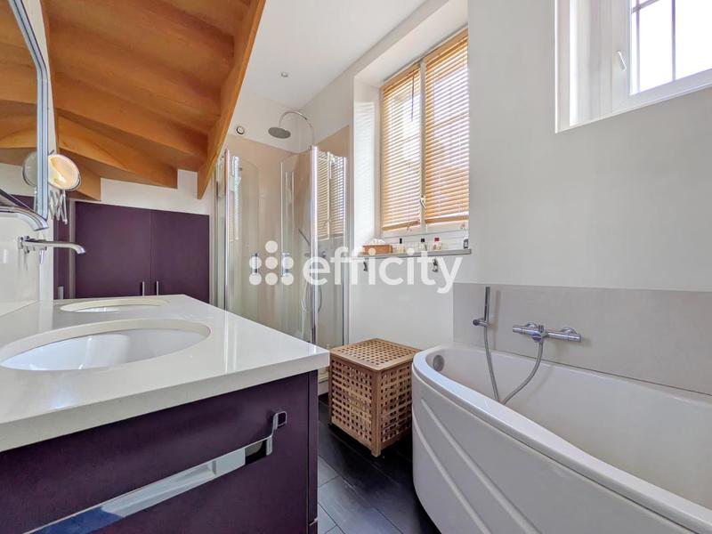 Maison - 134 m² - 5 pièces