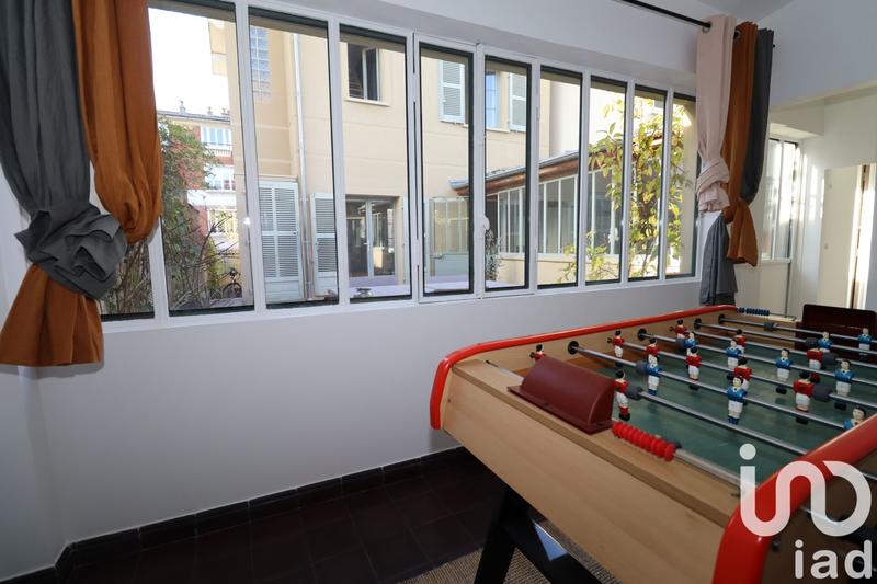 Maison - 200 m² - 6 pièces