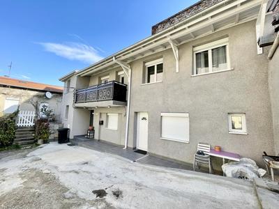 Maison - 105 m² - 4 pièces