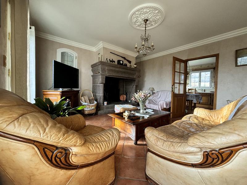 Maison - 210 m² - 8 pièces