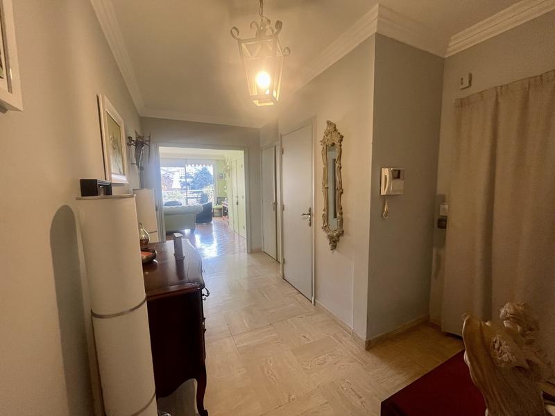 Appartement - 85 m² - 3 pièces